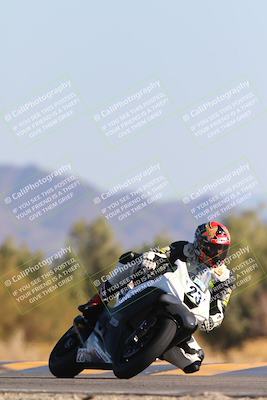 media/Jan-18-2024-Racers Edge (Thu) [[008952c709]]/B Group/Session 4 (Turn 7)/